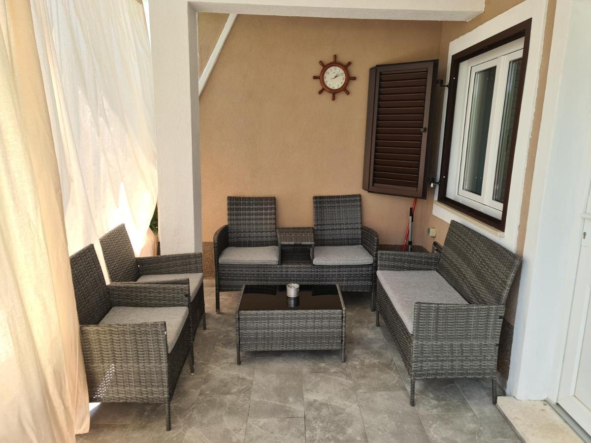 Smiljana Apartments Klimno Bagian luar foto